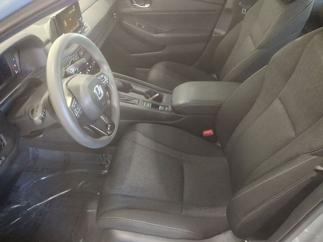 2025 Honda Accord SE - Photo 9