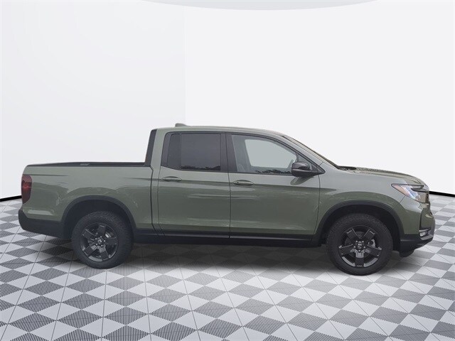 2026 Honda Ridgeline TrailSport photo 2