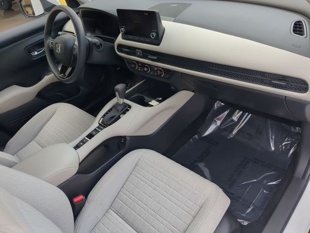 2025 Honda HR-V LX - Photo 18