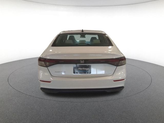 2025 Honda Accord SE - Photo 6