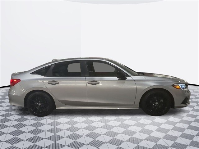 2024 Honda Civic Sport photo 4