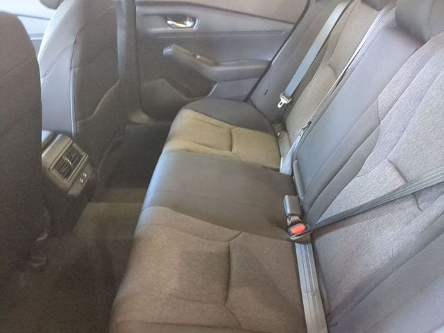 2025 Honda Accord SE - Photo 17