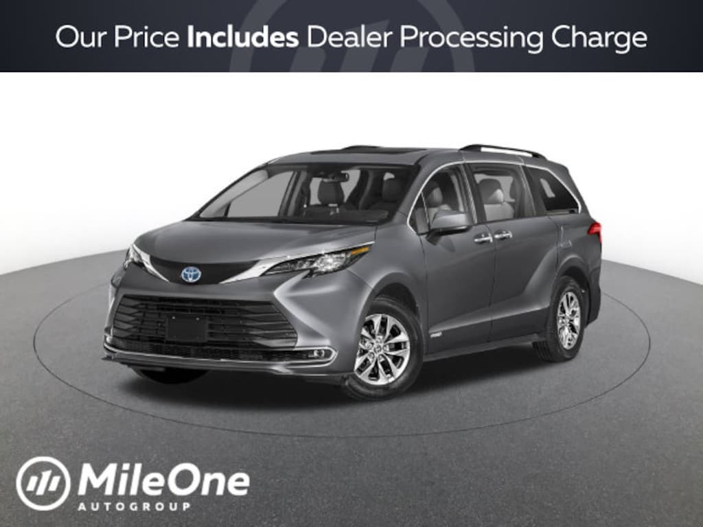 Used 2021 Toyota Sienna XLE Minivan/Van