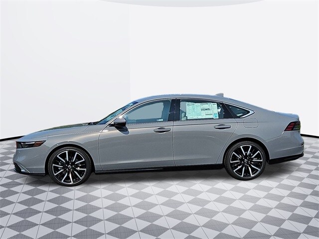 2025 Honda Accord Hybrid Touring photo 2