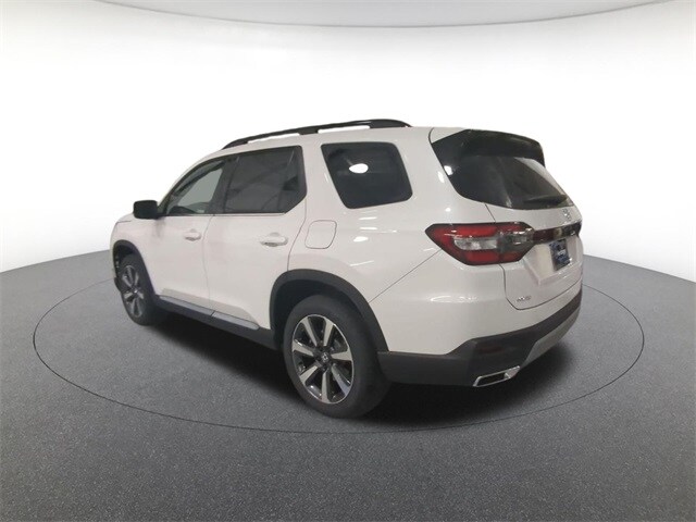 2025 Honda Pilot Touring photo 3