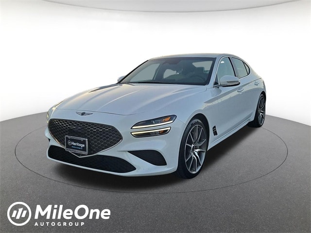 2024 GENESIS G70 Standard's photo
