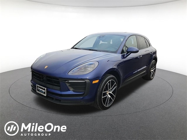 2022 Porsche Macan Base's photo