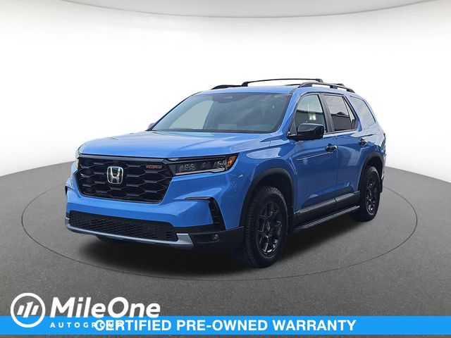 2025 Honda Pilot TrailSport AWD's photo