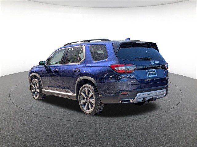 2025 Honda Pilot Touring photo 2
