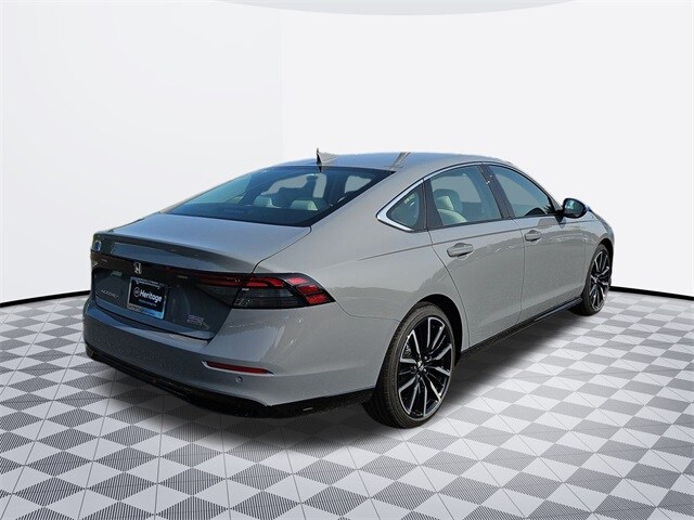 2025 Honda Accord Hybrid Touring photo 4
