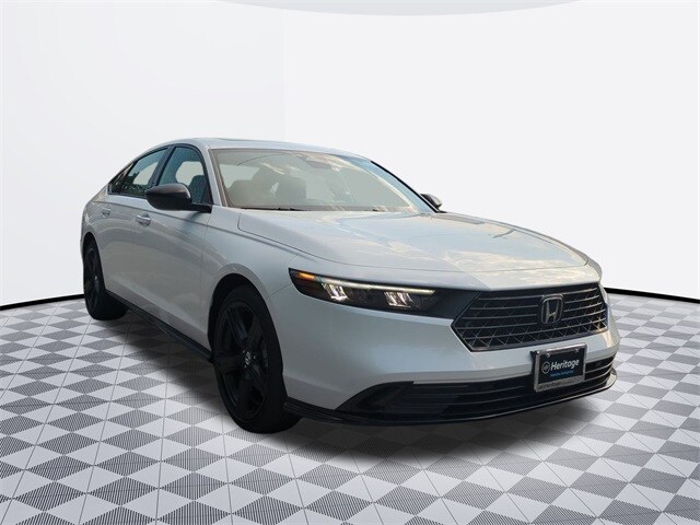 2025 Honda Accord Hybrid Sport-L photo 2