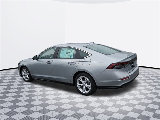 2025 Honda Accord LX photo 3