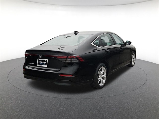 2025 Honda Accord LX photo 4