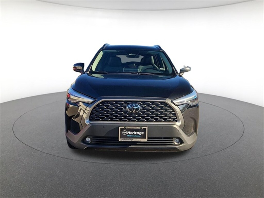 Used 2023 Toyota Corolla Cross XLE SUV
