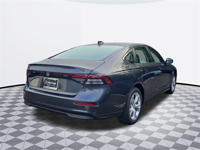 2025 Honda Accord LX photo 3