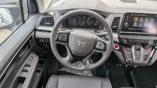 2026 Honda Odyssey Touring - Photo 8