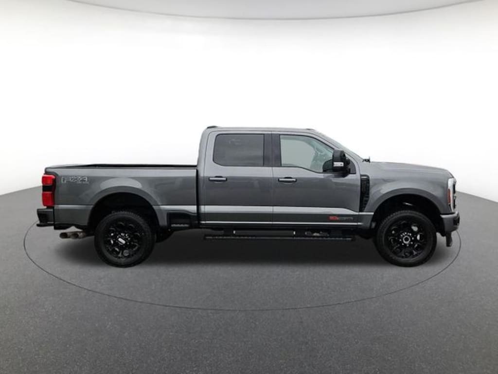 Used 2024 Ford F-250SD Lariat Truck