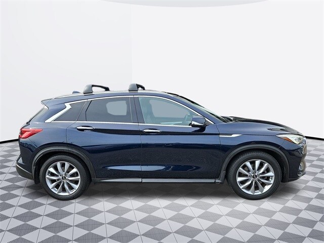 2020 Infiniti QX50 Luxe photo 3