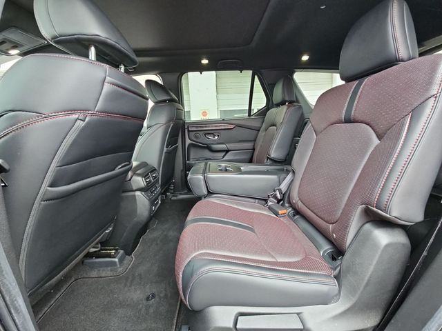 2025 Honda Pilot Black Edition - Photo 15