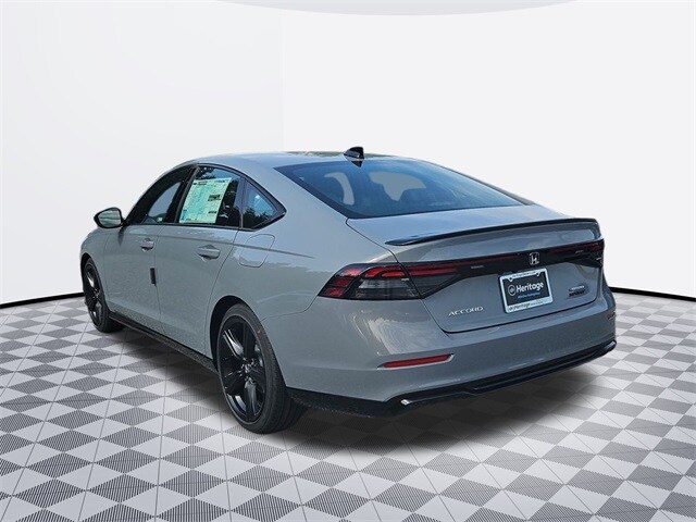 2025 Honda Accord Hybrid Sport-L photo 3