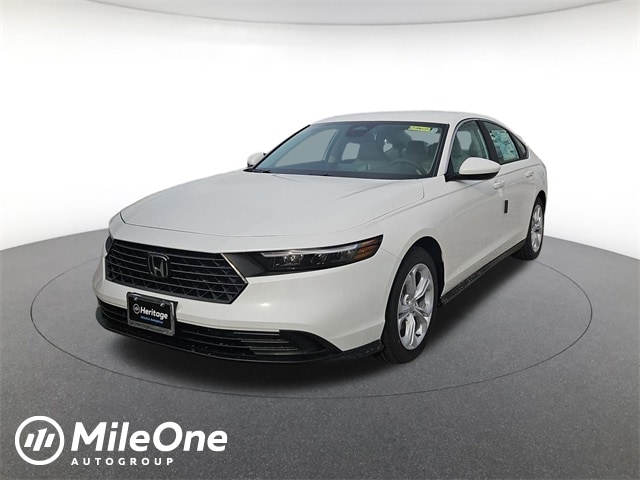 2025 Honda Accord LX's photo