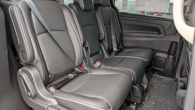 2026 Honda Odyssey Touring - Photo 10
