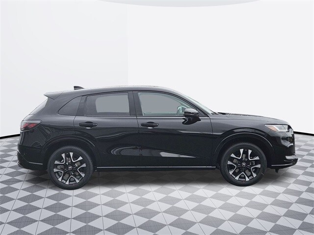 2026 Honda HR-V EX-L photo 2