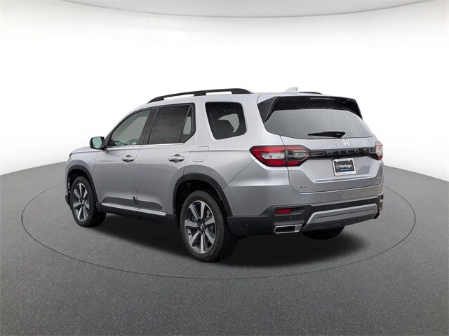 2025 Honda Pilot Touring photo 2