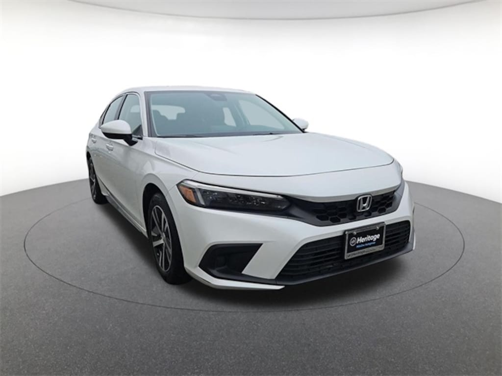 Used 2024 Honda Civic LX Hatchback