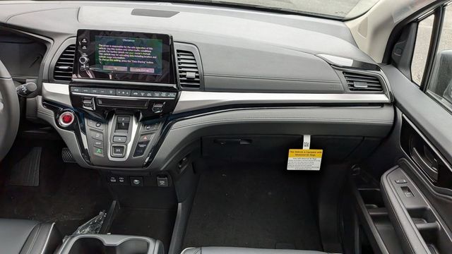 2026 Honda Odyssey Touring - Photo 9