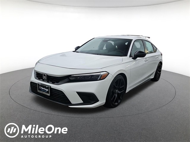 2023 Honda Civic Hatchback Sport's photo