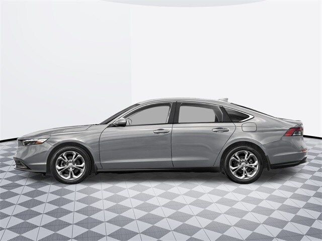 2025 Honda Accord LX photo 3