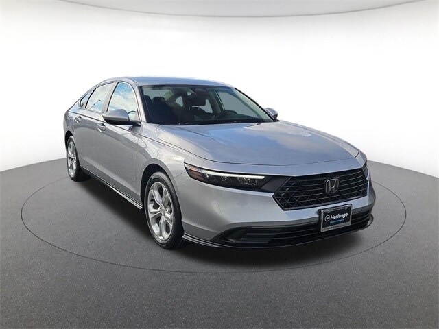 2023 Honda Accord LX photo 3