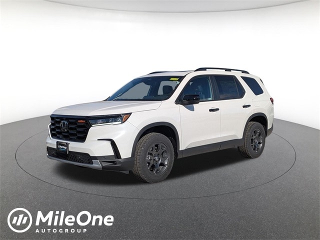 2025 Honda Pilot TrailSport's photo