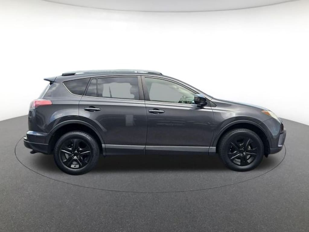 Used 2017 Toyota RAV4 LE SUV