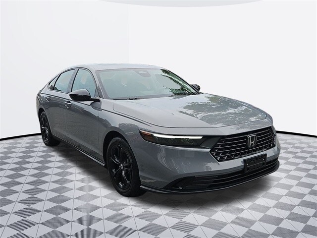 2025 Honda Accord SE photo 3