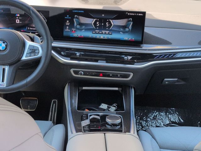 2026 BMW X5 M60i - Photo 13