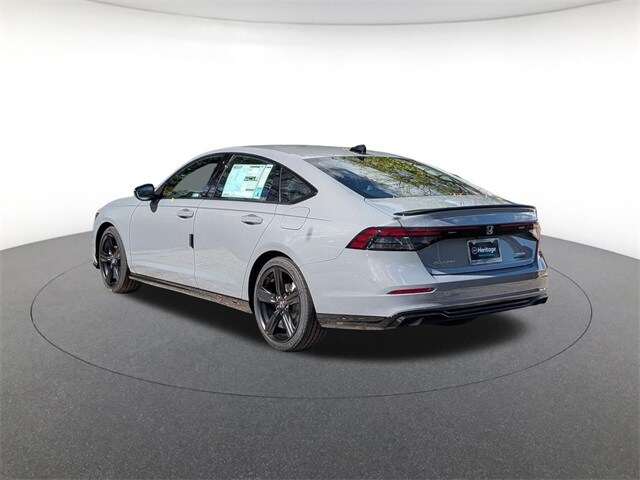 2025 Honda Accord Hybrid Sport-L photo 3