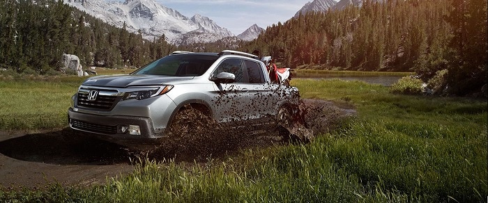 2017-Honda-Ridgeline-AWD.jpg