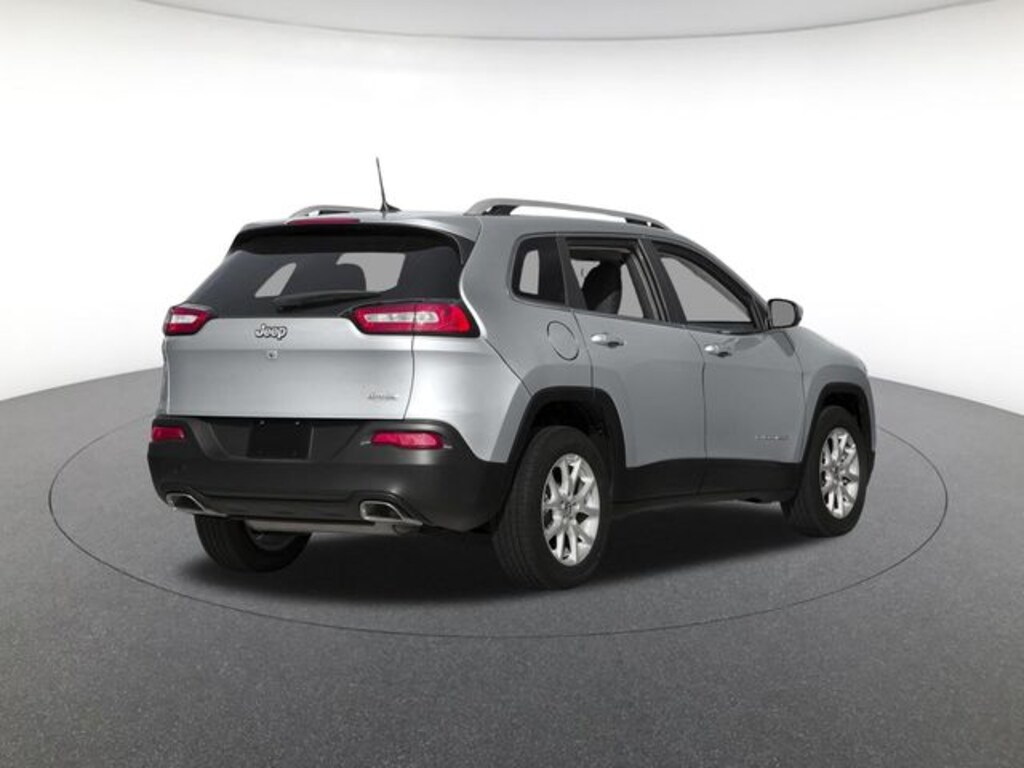 Used 2016 Jeep Cherokee Latitude SUV
