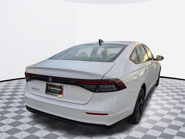 2025 Honda Accord SE photo 4