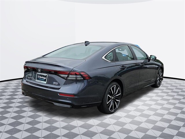 2025 Honda Accord Hybrid Touring photo 4