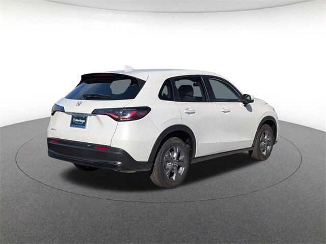 2026 Honda HR-V LX photo 3