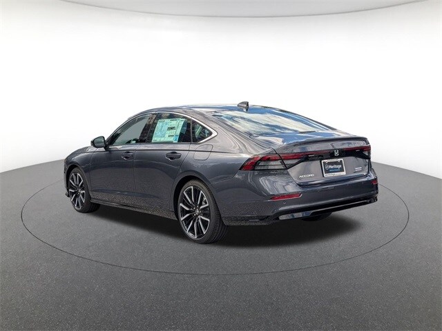 2025 Honda Accord Hybrid Touring photo 3