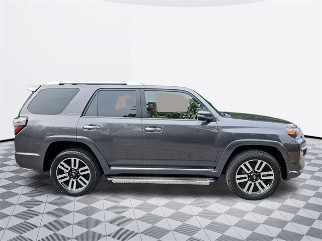 2018 Toyota 4Runner Limited photo 3