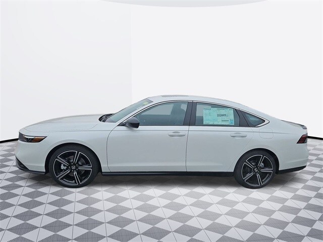 2025 Honda Accord Hybrid Sport photo 2