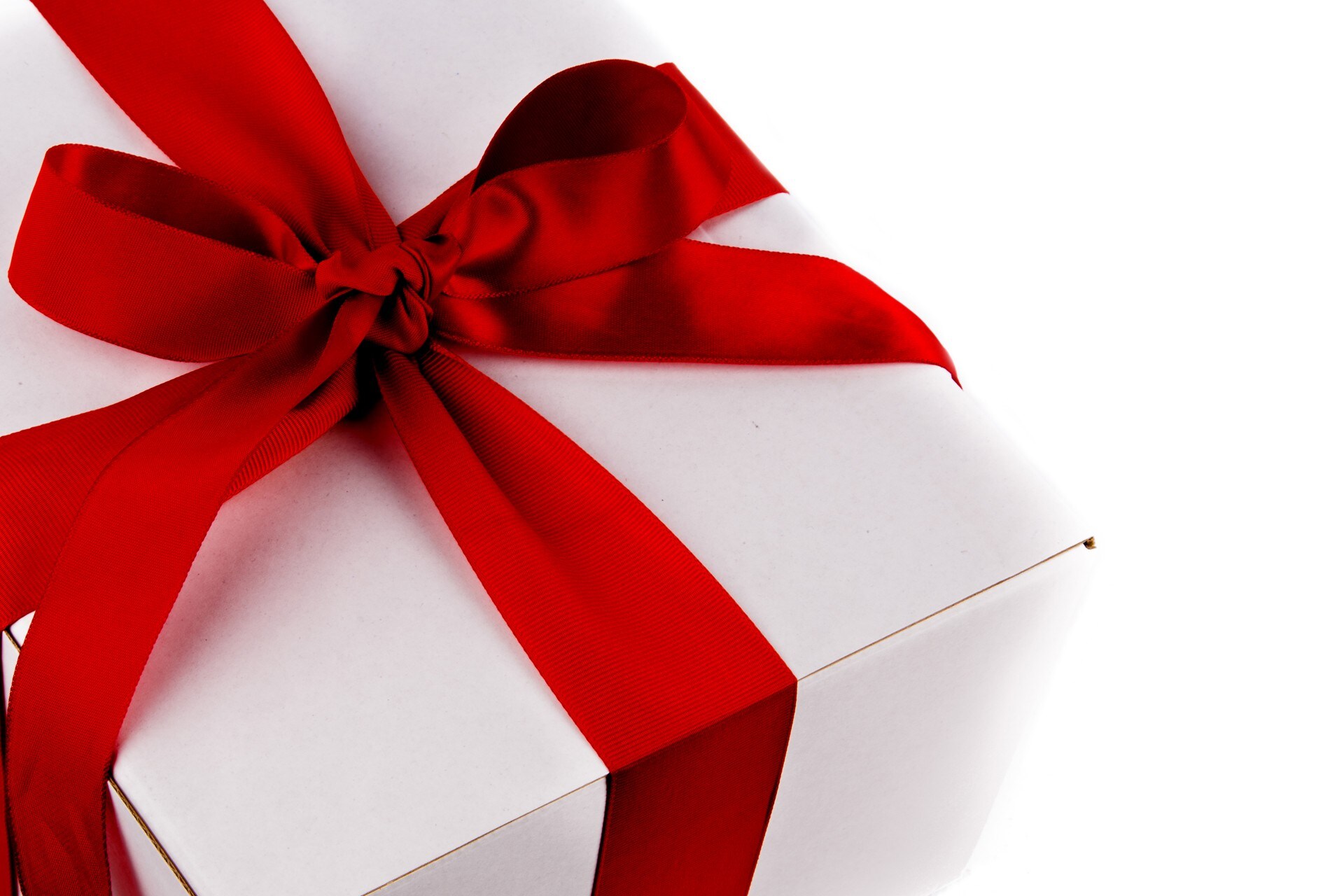 christmas-gift-box-14109686029mB.jpg