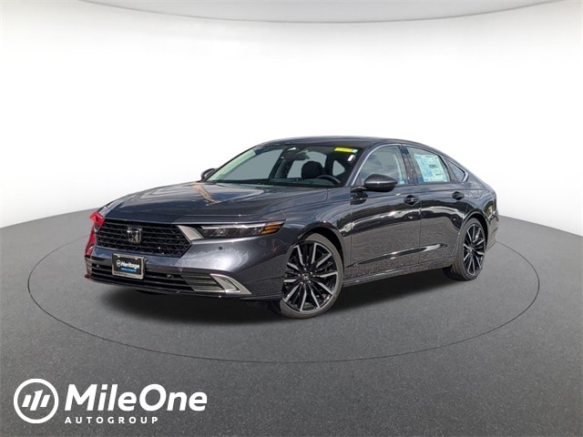 2025 Honda Accord Hybrid Touring's photo