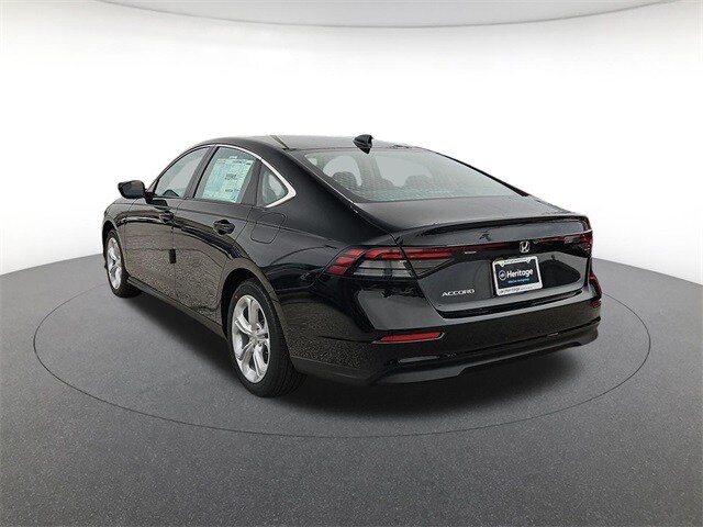 2025 Honda Accord LX photo 3