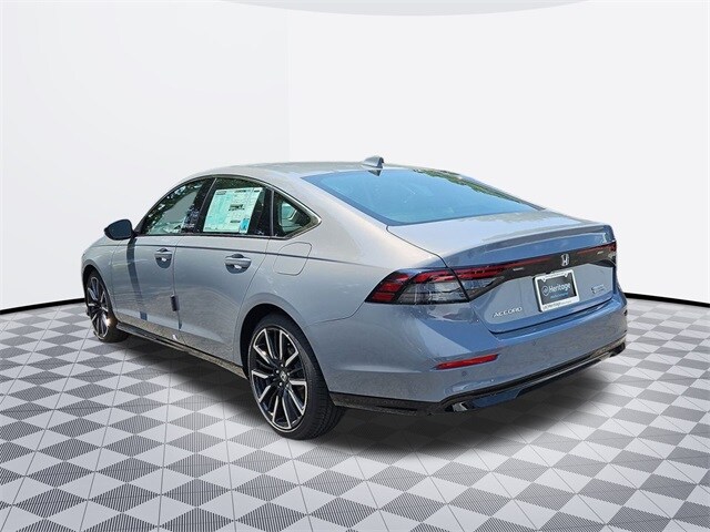 2025 Honda Accord Hybrid Touring photo 3
